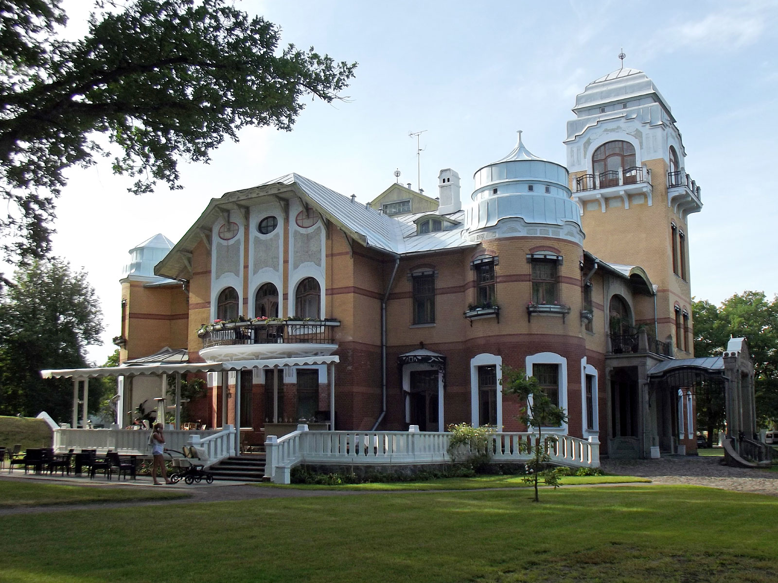 Pärnu (Пярну, Pernau)